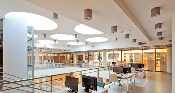 RZESZÓWI MŰSZAKI EGYETEM